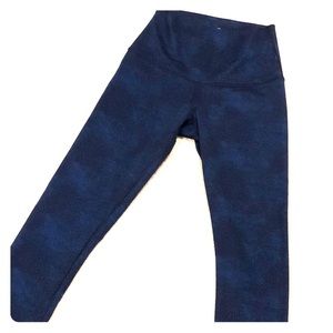 Lululemon 22” crop